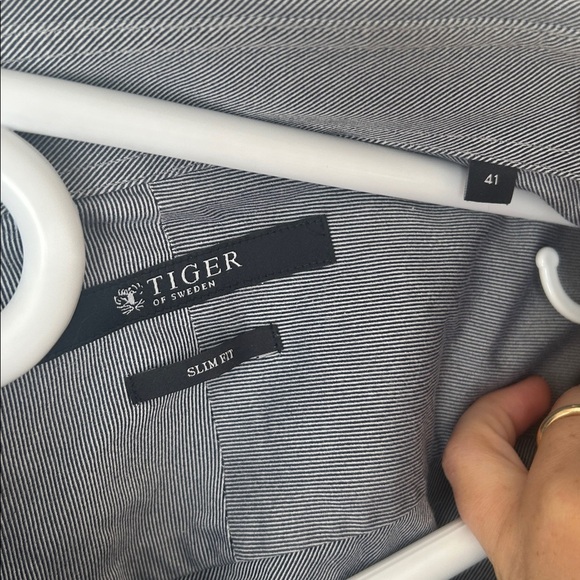 Tiger of Sweden button down shirt Steel 8 grey pinstripe cotton size 41 medium - Picture 3 of 7